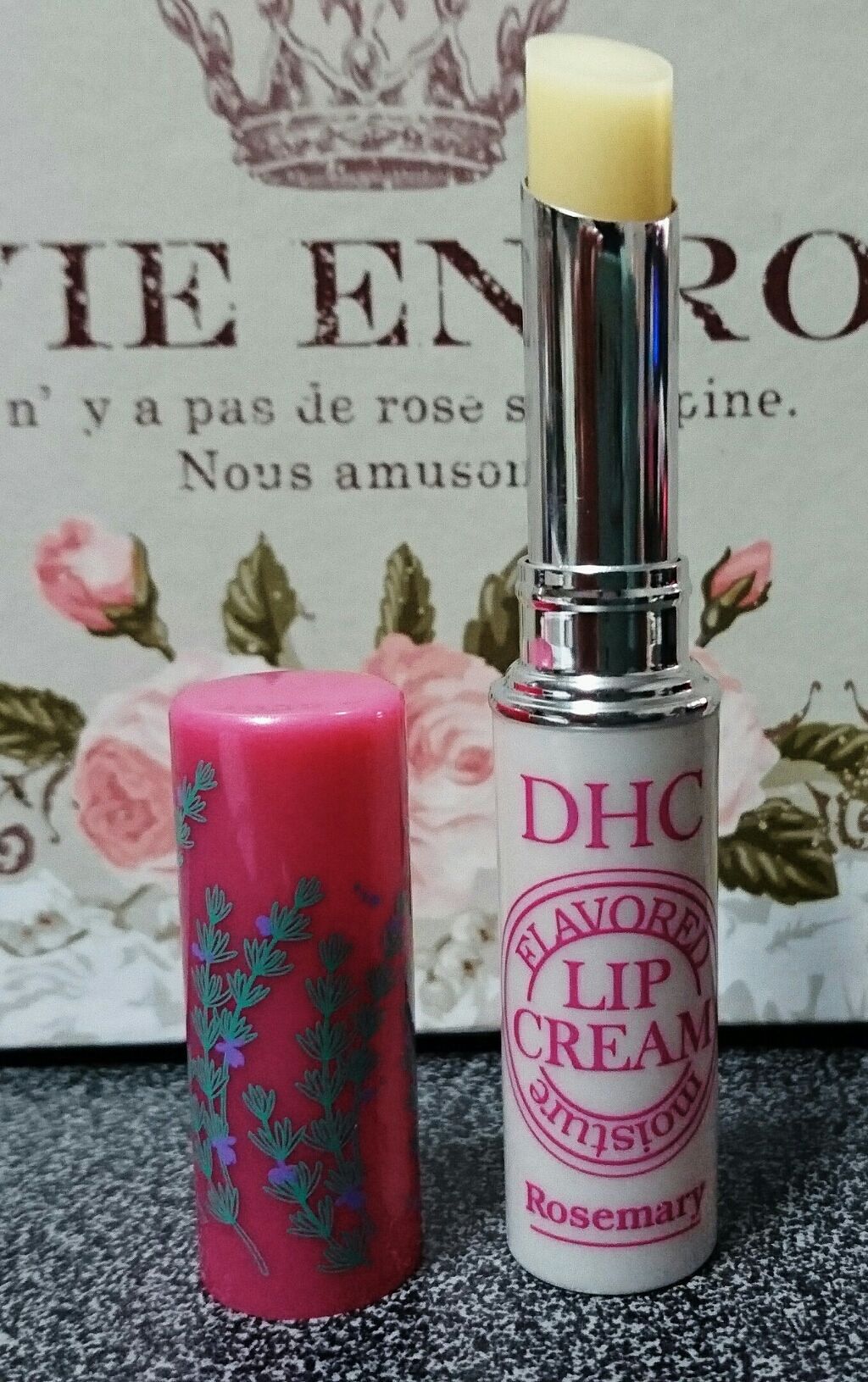 DHC 香るモイスチュアリップクリーム ローズマリーのクチコミ「🌼DHC🌼
～香る モイスチュア リップクリーム(ローズマリー)～

♡無香料との違い

☑️.....」（3枚目）