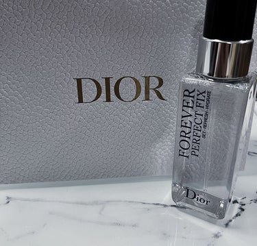 ディオールスキン フォーエヴァー メイクアップ フィックス ミスト/Dior/化粧下地を使ったクチコミ（1枚目）