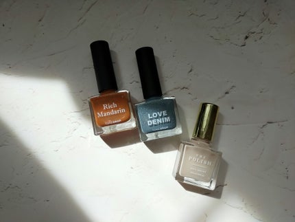 あちゃみん on LIPS 「最近お気に入りな色合わせ茶色味のオレンジ🧡とデニムブルー💙元気..」(4枚目)