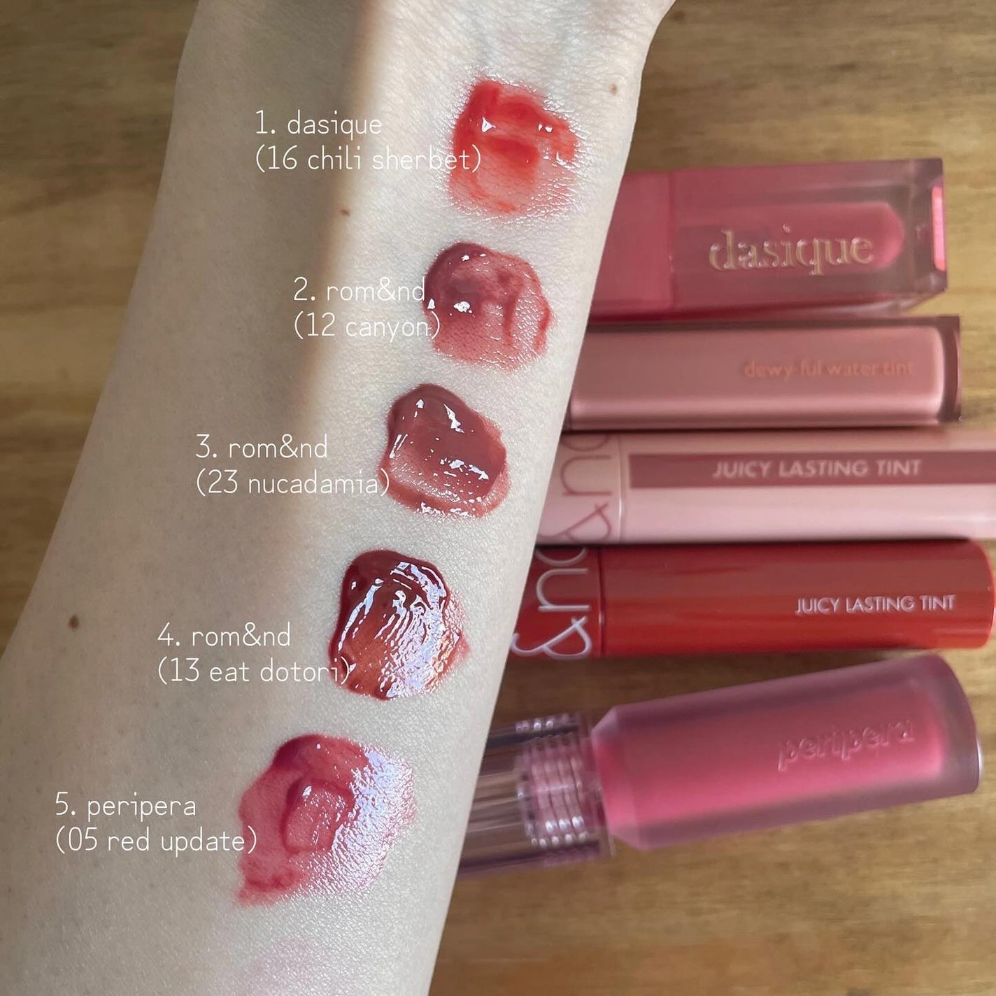 ジューシーラスティングティント/rom&nd/リップティントを使ったクチコミ(1枚目)