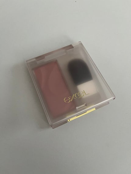 S on LIPS 「エクセル シームレストーンブラッシュ素肌を活かすソフトな発色を..」(1枚目)