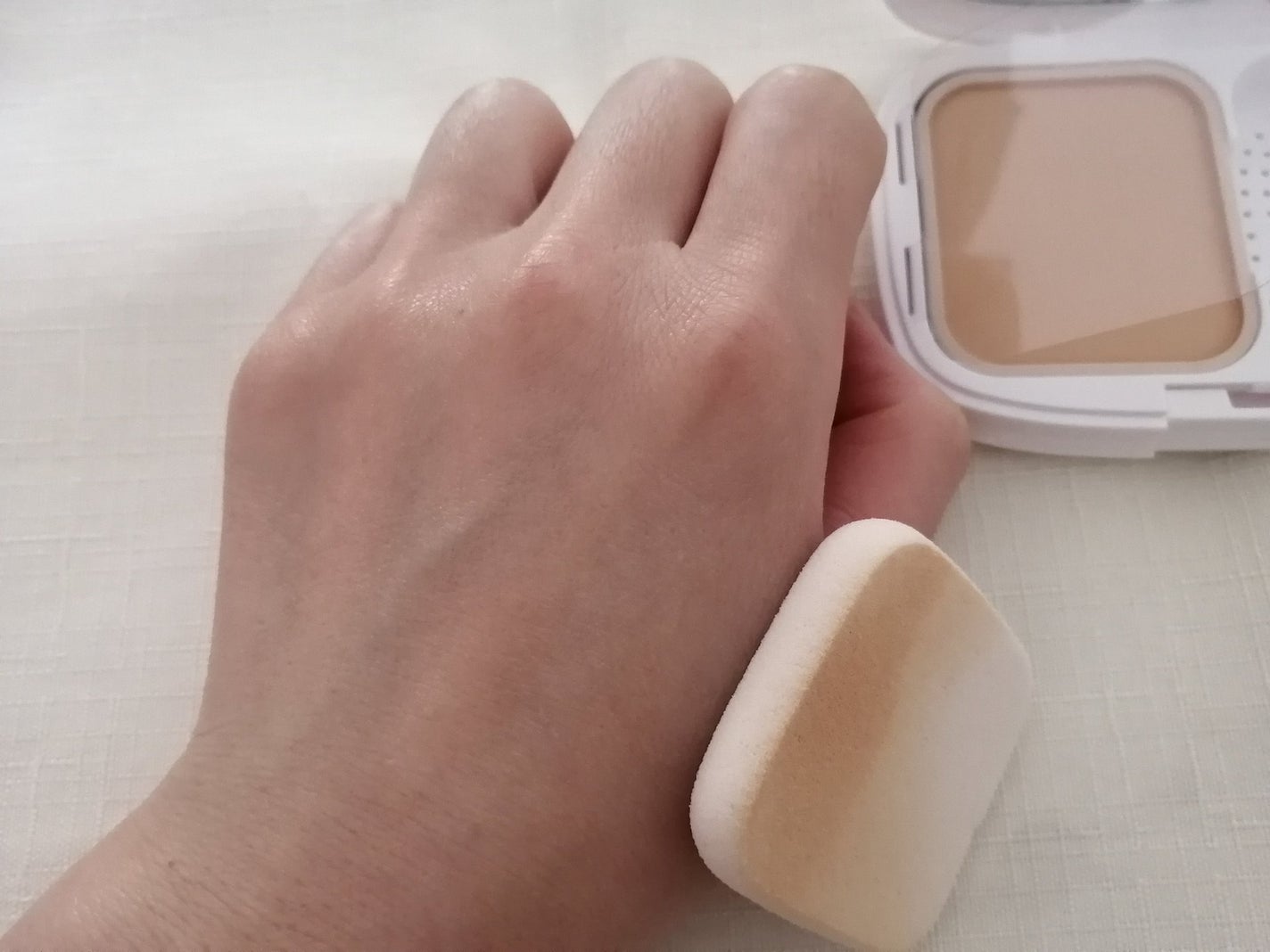 パウダーファンデーション/media luxe/パウダーファンデーションを使ったクチコミ(5枚目)