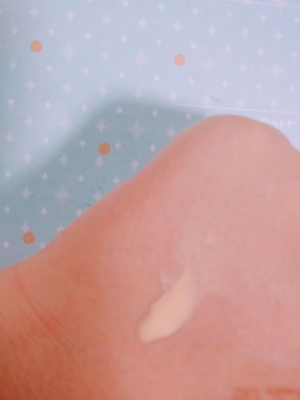 ミネラルCCクリーム EM(エンリッチモイスト)/毛穴パテ職人/CCクリームを使ったクチコミ(2枚目)