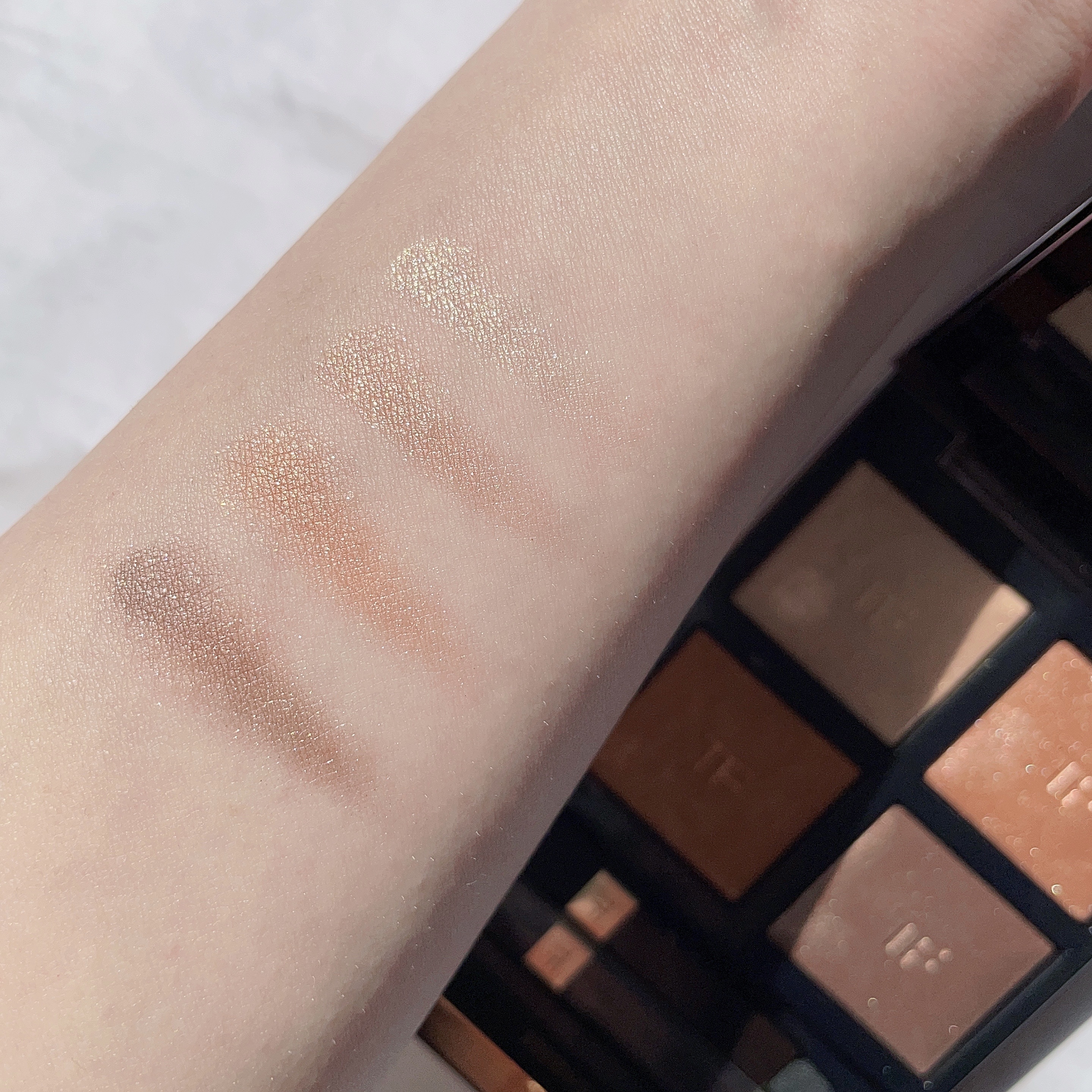 アイ カラー クォード 04A サスピション/TOM FORD BEAUTY/アイシャドウパレットを使ったクチコミ（3枚目）