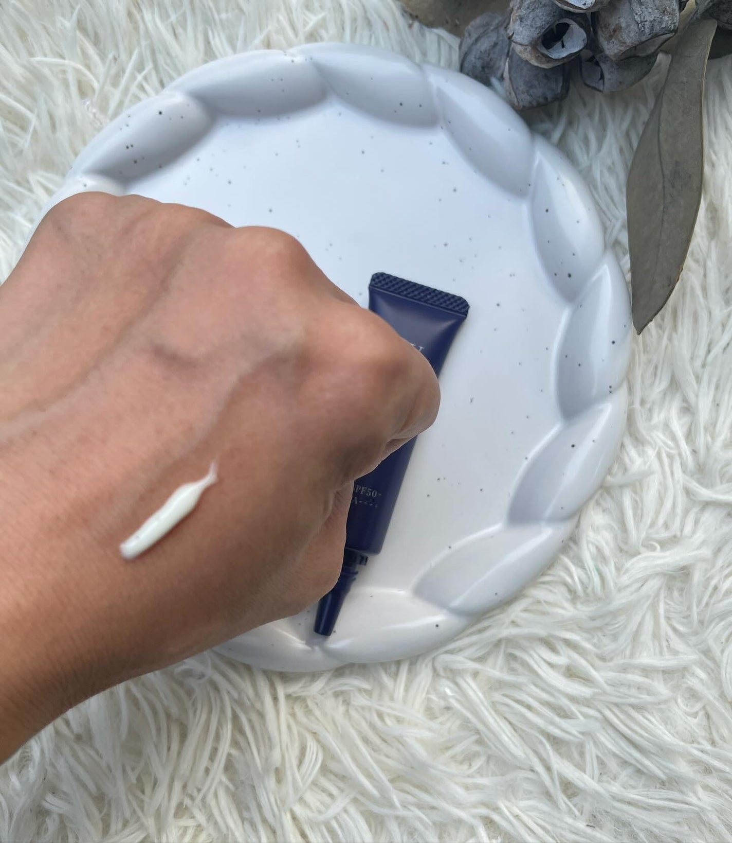 WHITE VEIL ブライトセラムUV/WHITE VEIL/日焼け止めローションを使ったクチコミ(3枚目)