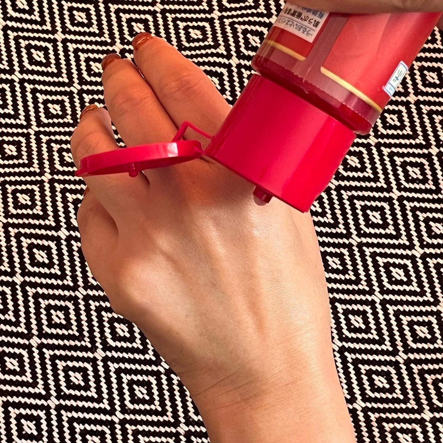 ちぃちゃん on LIPS 「【肌ラボ極潤エイジングケアハリ化粧水】を、お試しさせてい..」(3枚目)