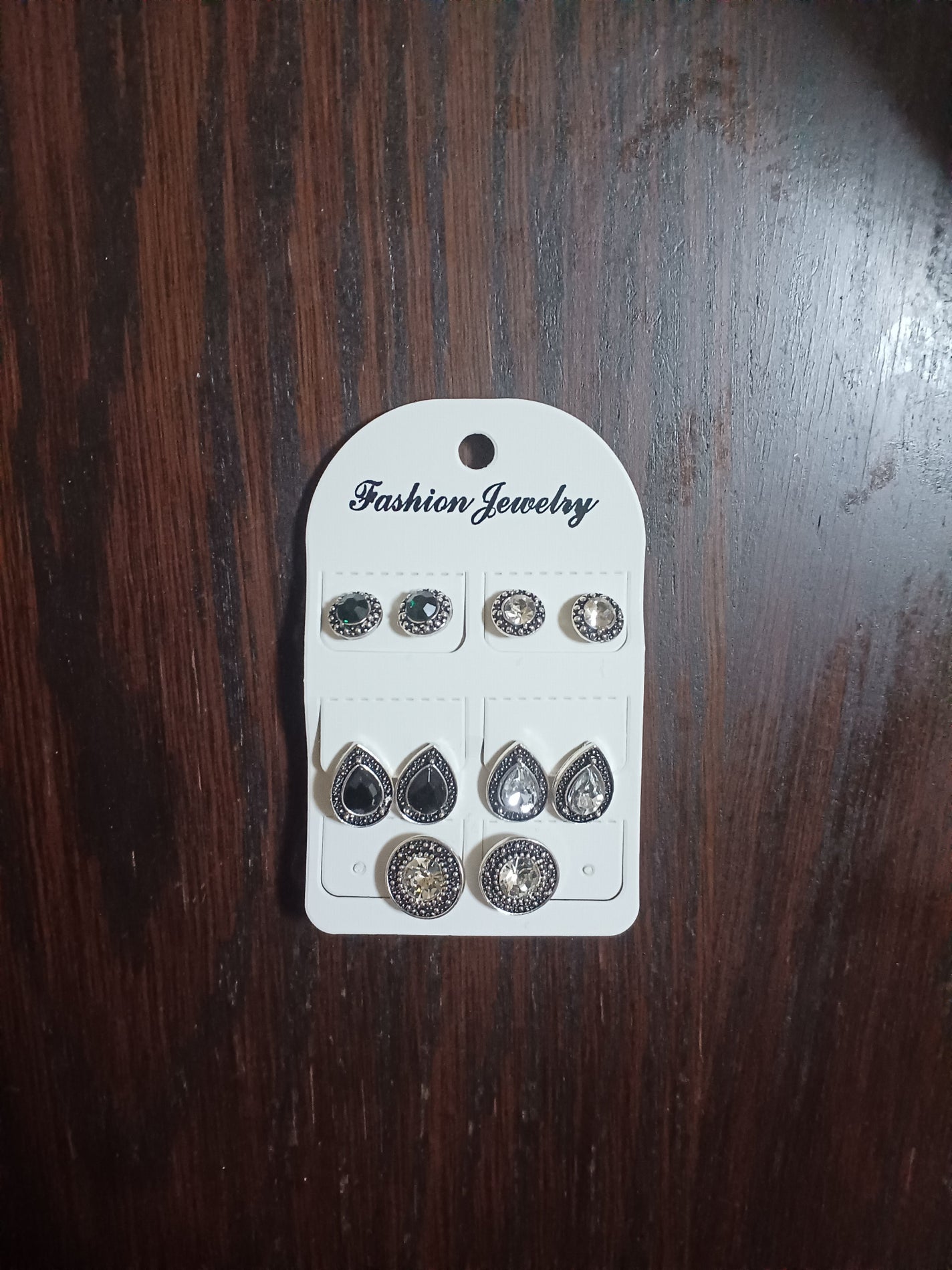 つっしー on LIPS 「SHEINでの、購入品❤🍎ピアスだよ〜〜🐦🐧#SHEIN#購入..」(1枚目)