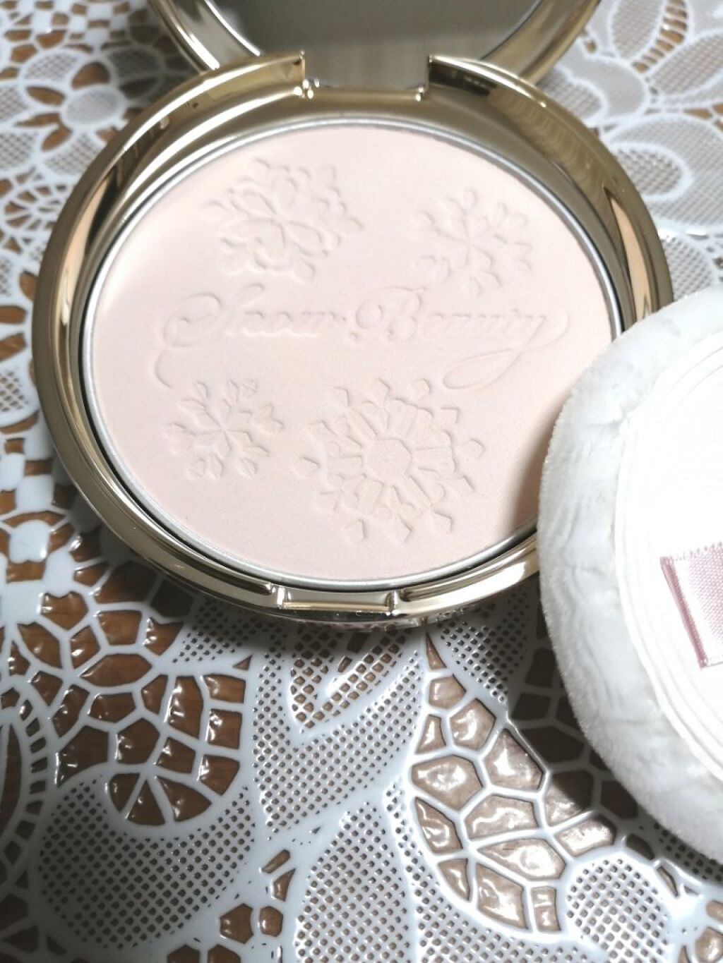 スノービューティー ホワイトニング スキンケアパウダーP2021		/スノービューティー/プレストパウダーを使ったクチコミ（2枚目）