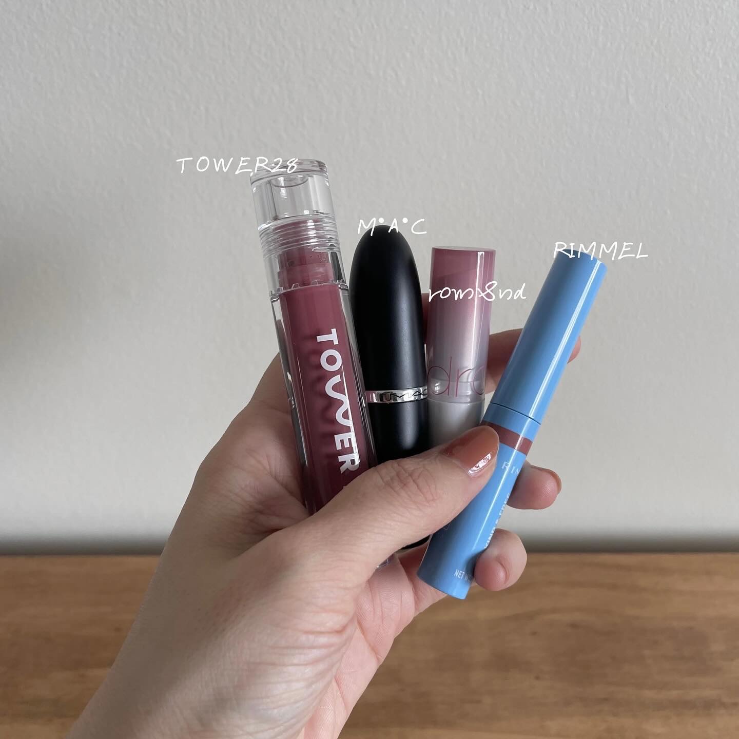 ShineOn Lip Jelly/TOWER 28 BEAUTY/リップグロスを使ったクチコミ（1枚目）