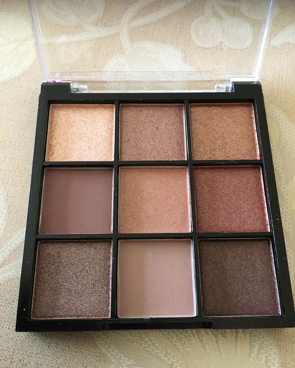 UR GLAM　BLOOMING EYE COLOR PALETTE/U R GLAM/アイシャドウパレットを使ったクチコミ（3枚目）