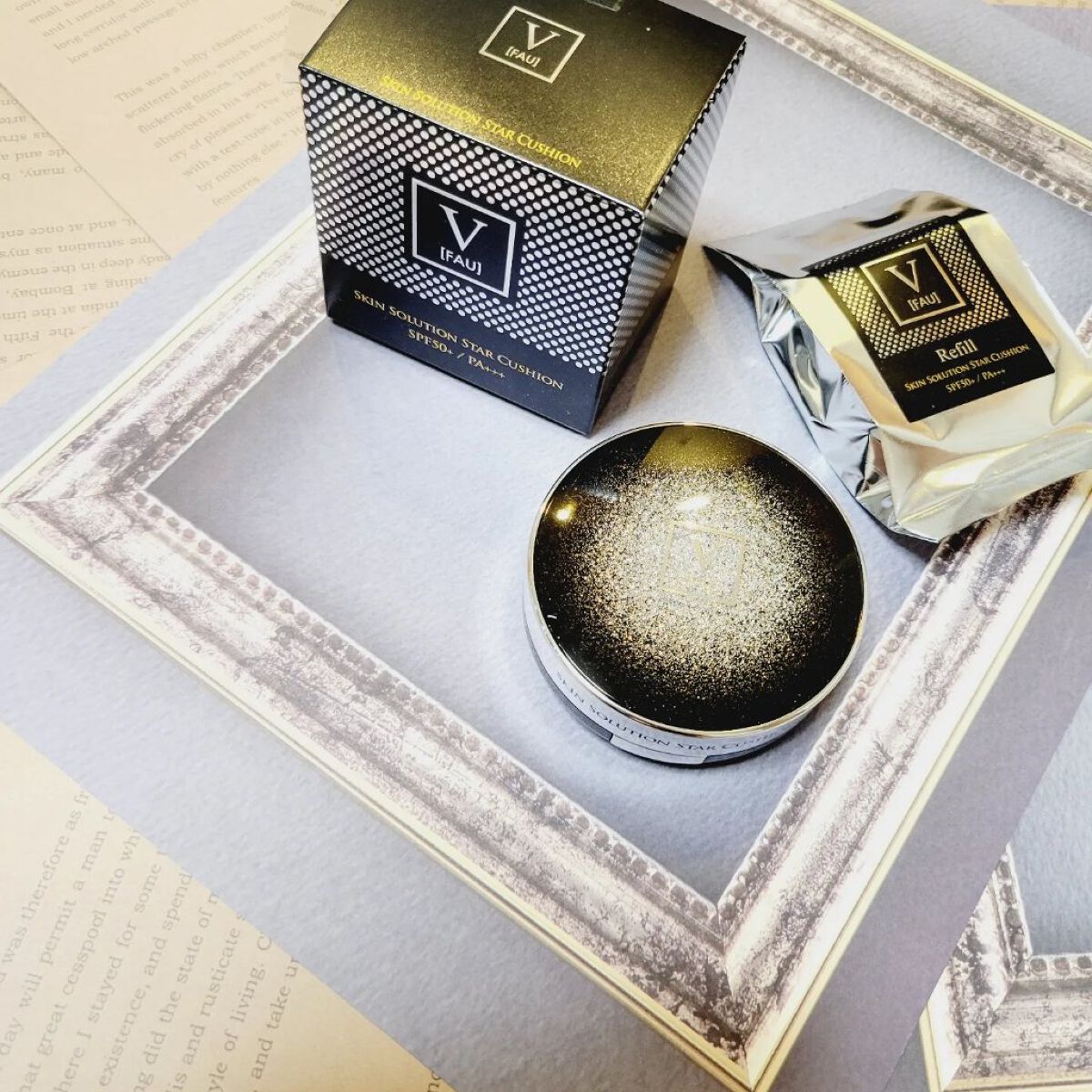 韓国コスメＮｏ．1【⠀FAU】
世界３０カ国で発売されている世界的ブランドのクッションファンデーション。

薄づきなのに、しっかりとカバー力もある！

レフィルもついてて嬉しい！

そして、ツヤ肌叶う！！

見た目もすごくキラキラしてて、可