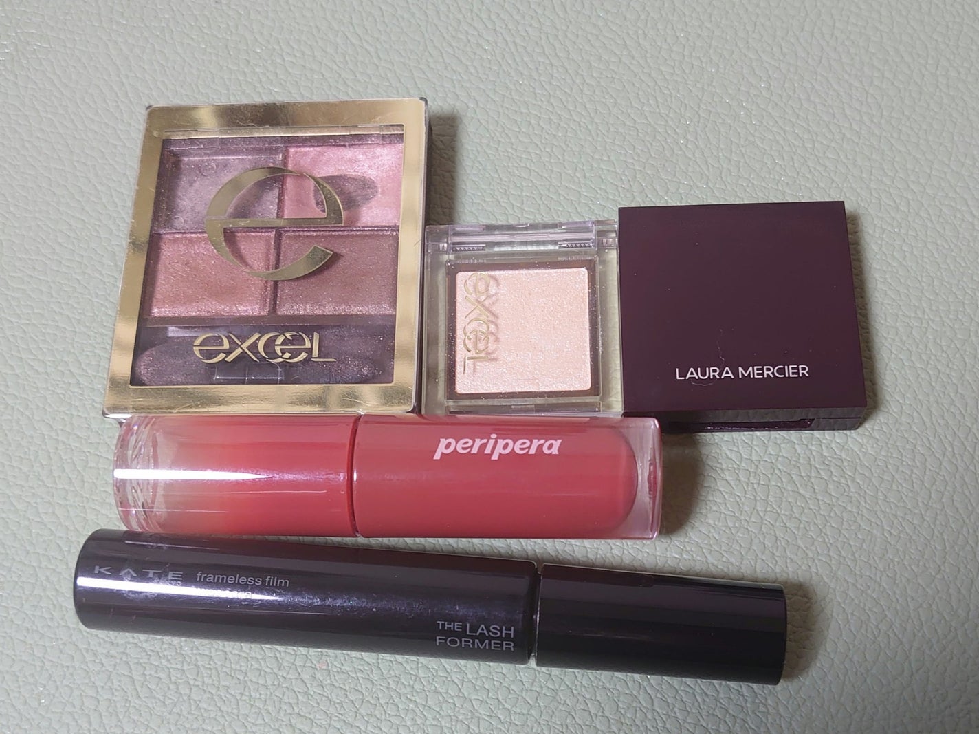 スキニーリッチシャドウ/excel/アイシャドウパレットを使ったクチコミ(1枚目)