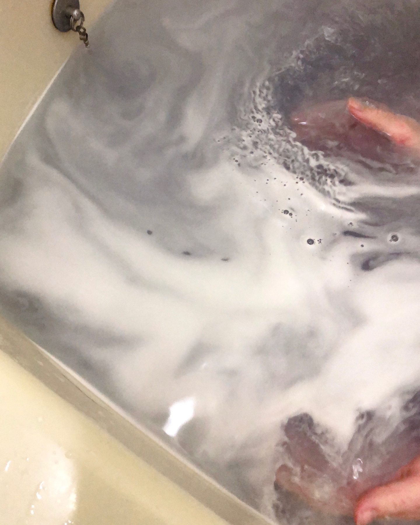 バブ モンスターバブルMEGA級 マーブル泡 ラベンダーカクテルの香り​/バブ/炭酸系入浴剤を使ったクチコミ（2枚目）