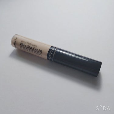 the SAEM
カバーパーフェクト チップ コンシーラー　01 クリアベージュ


使い勝手はいまいちだけど他の商品はこんなに色のレパートリーがないのでリピしてるって感じです


インナードライすぎて