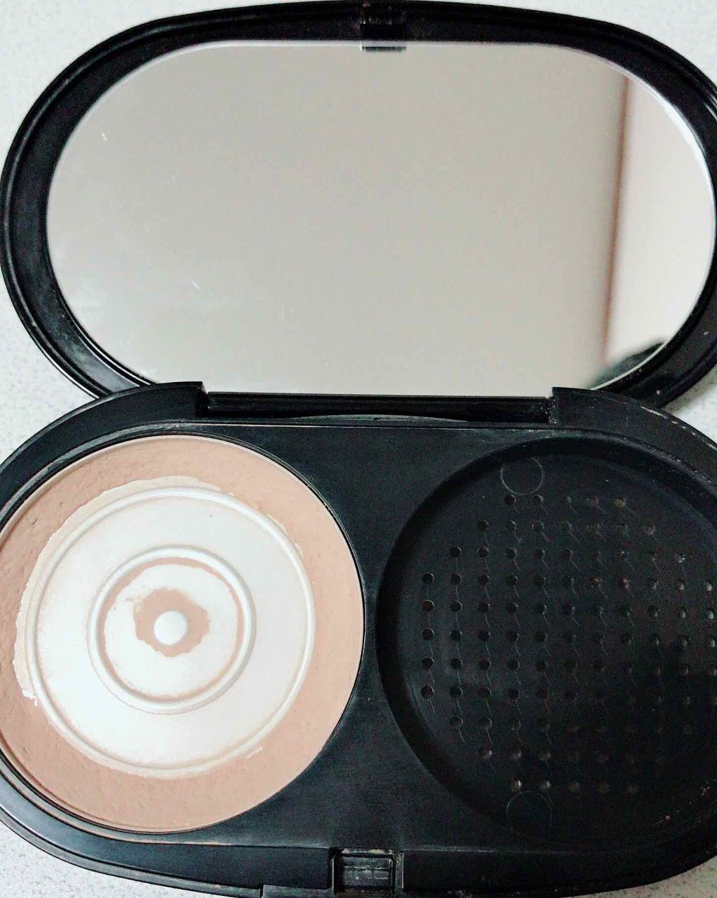 シルクウェットパウダー/セフィーヌ/パウダーファンデーションを使ったクチコミ(2枚目)