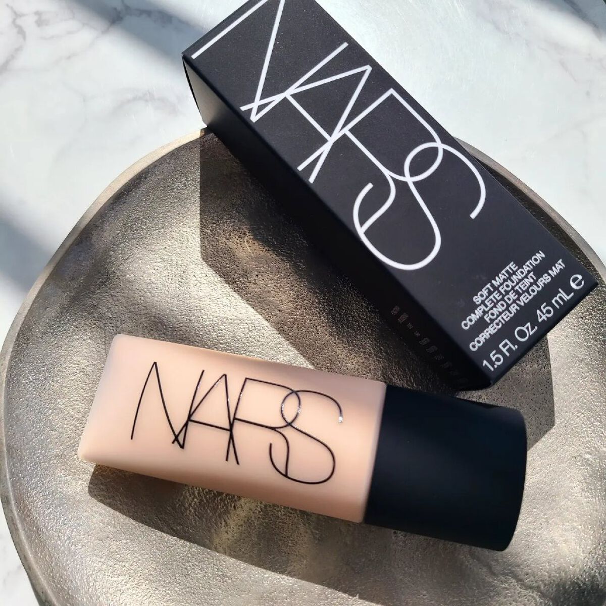 ソフトマットコンプリート ファンデーション 00303/NARS/リキッドファンデーションを使ったクチコミ（1枚目）