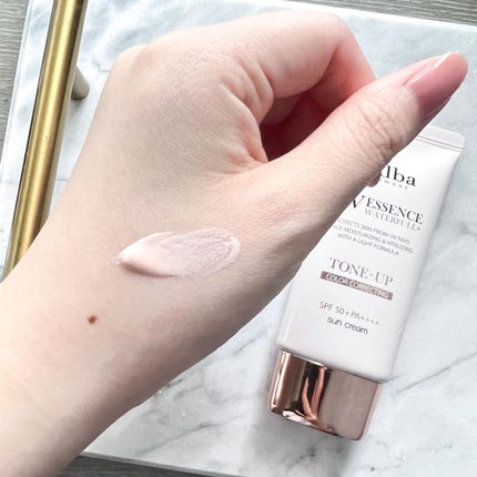 ウォータフルトーンアップサンクリーム/ダルバ/日焼け止めクリームを使ったクチコミ(2枚目)