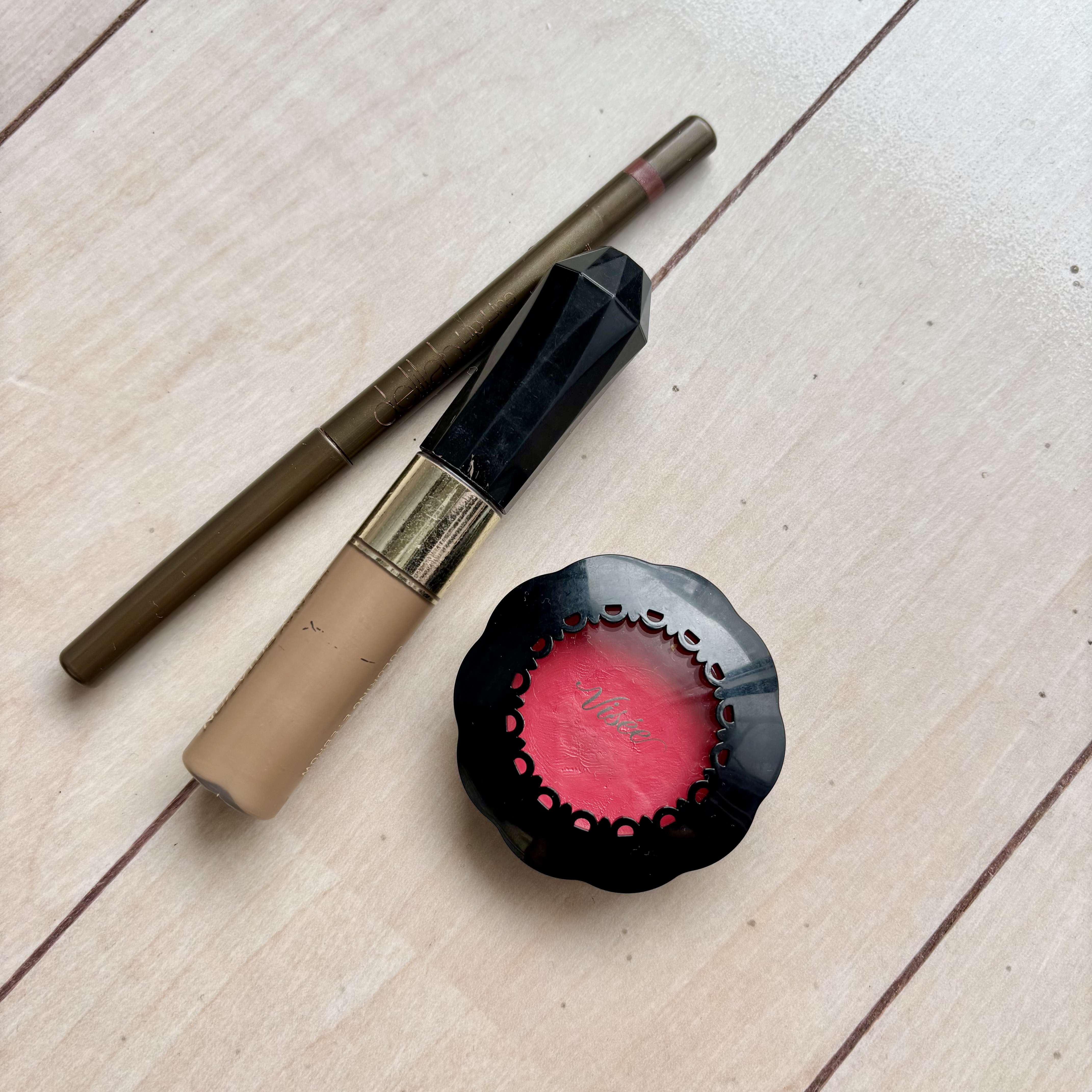 リシェ リップ＆チーククリーム Ｎ RD-1 ピュアレッド/Visée/ジェル・クリームチークを使ったクチコミ（1枚目）