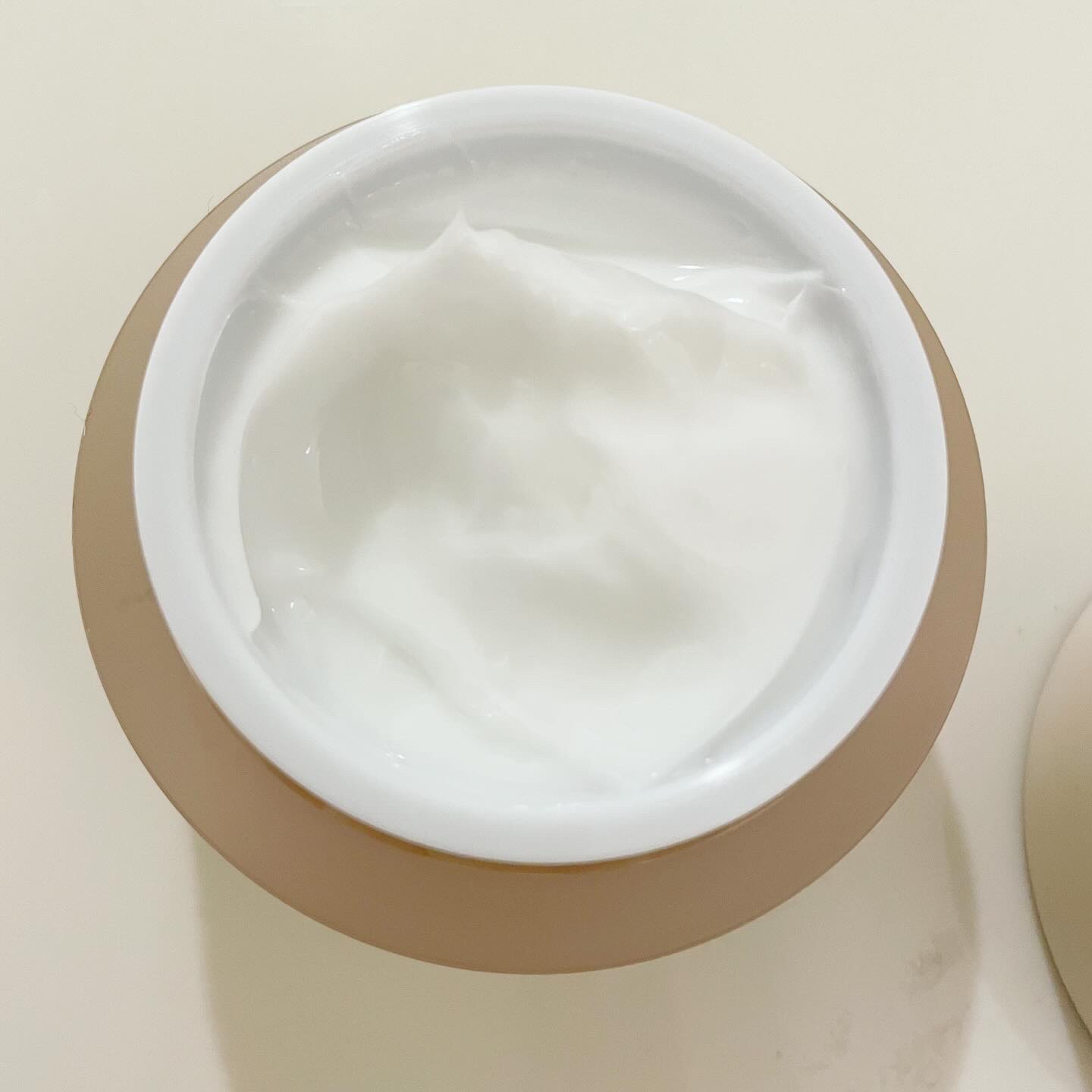 ペプチドハイドレーティングクリーム/favs/フェイスクリームを使ったクチコミ（2枚目）