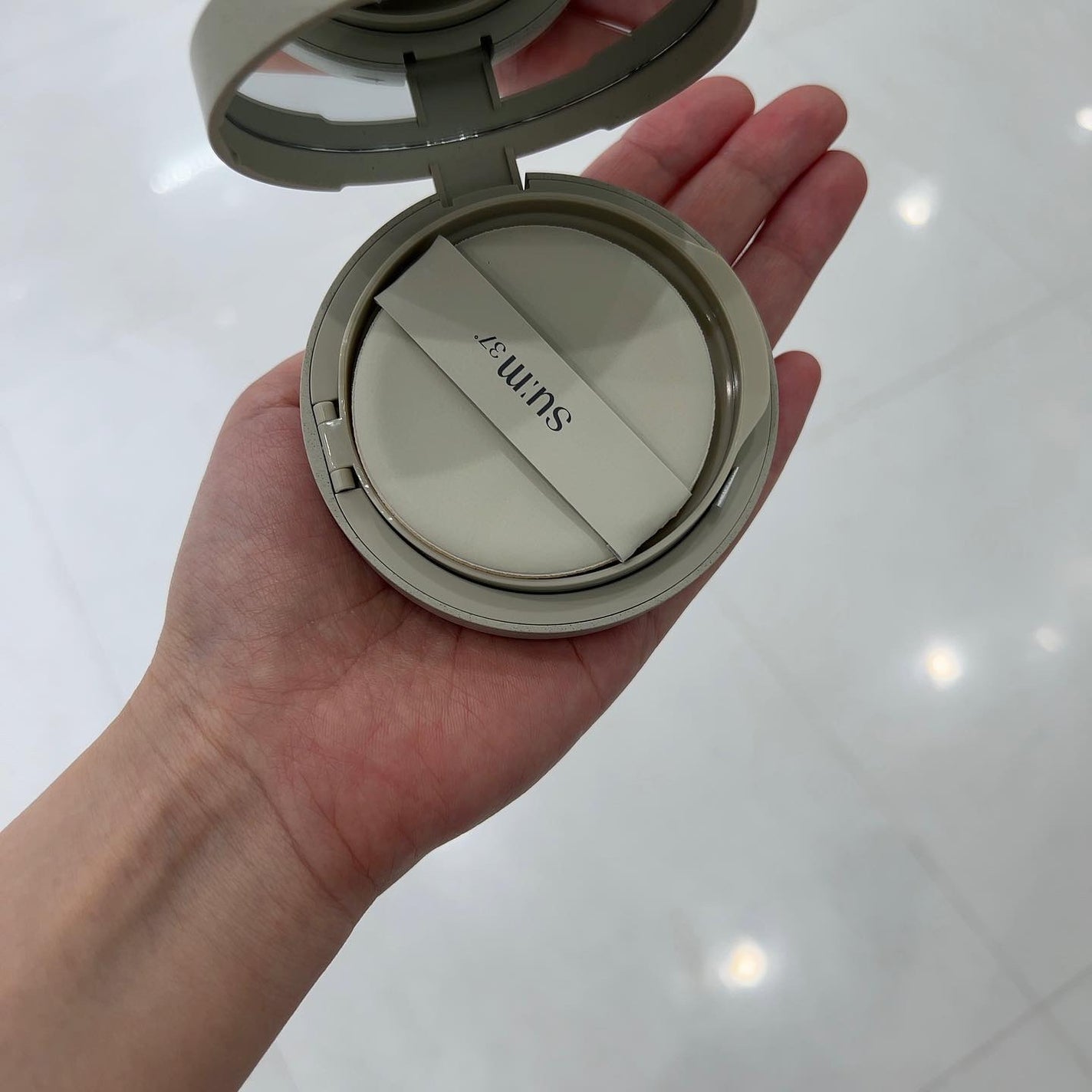 スキンステイ ソフトグロウクッション/su:m37°/クッションファンデーションを使ったクチコミ(2枚目)