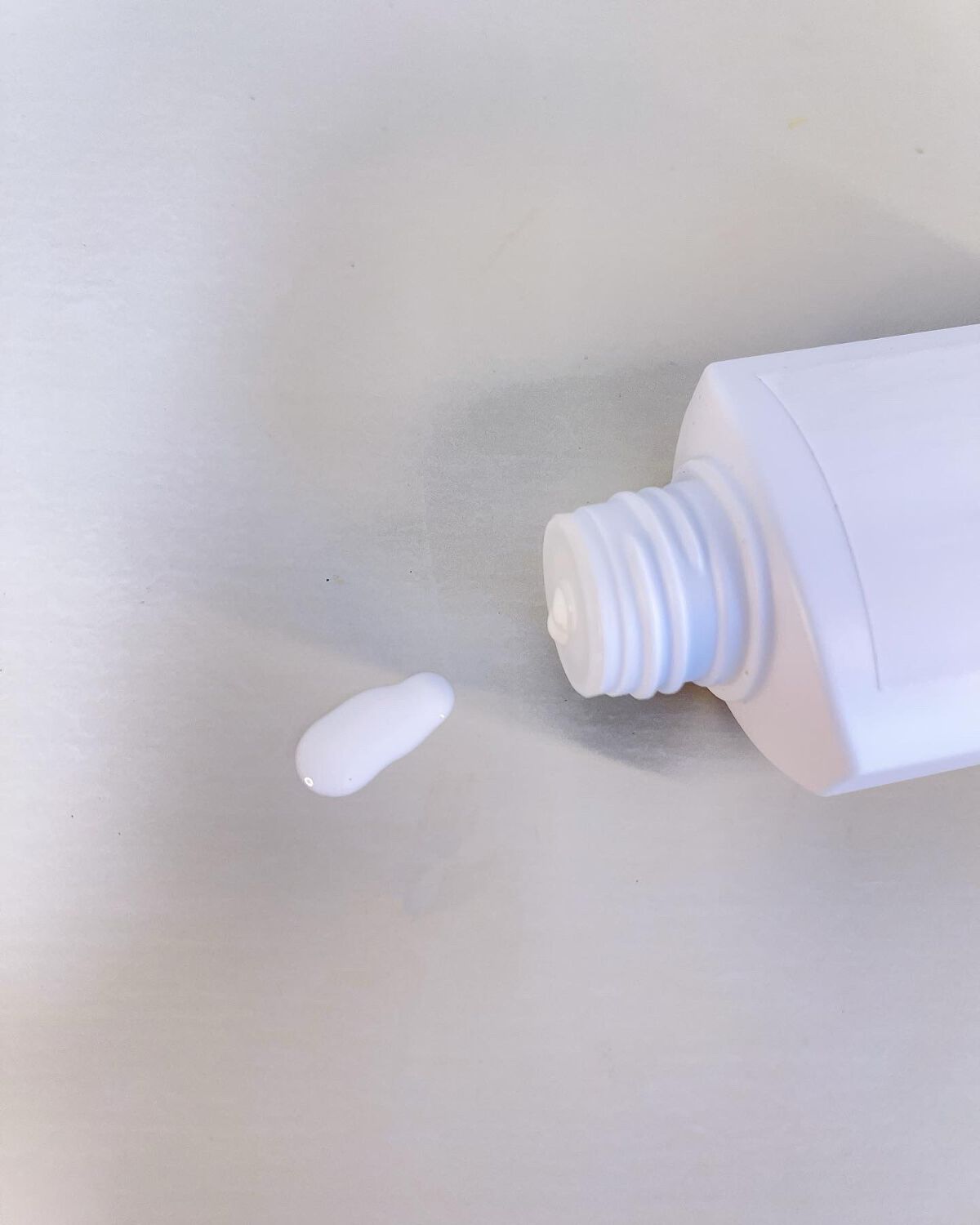 ボディファンデーション ホワイト​/COSCOS/ボディミルクを使ったクチコミ（2枚目）