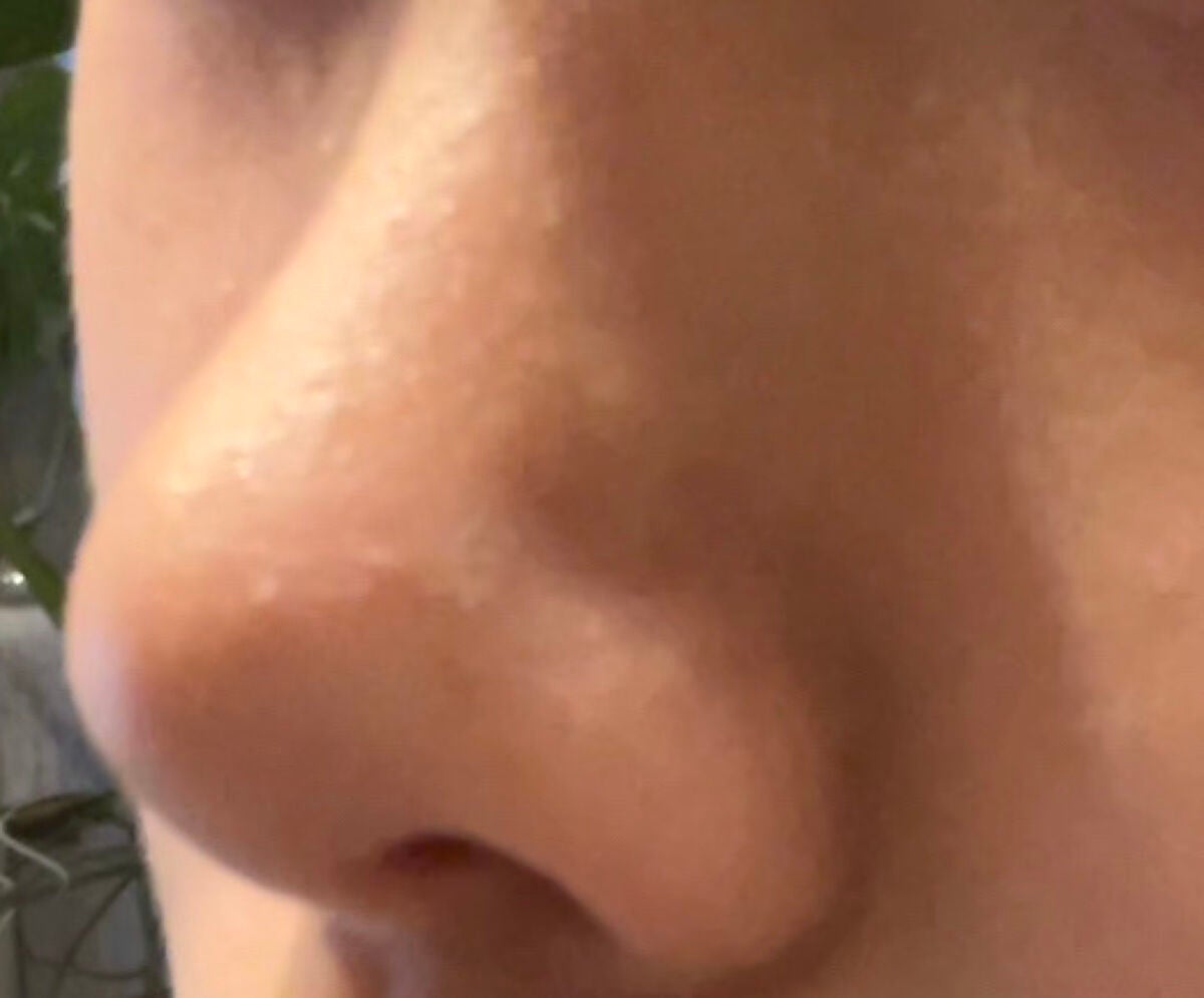 甘い on LIPS 「自分の鼻の形がわからないです教えてください#はじめての投稿..」(3枚目)