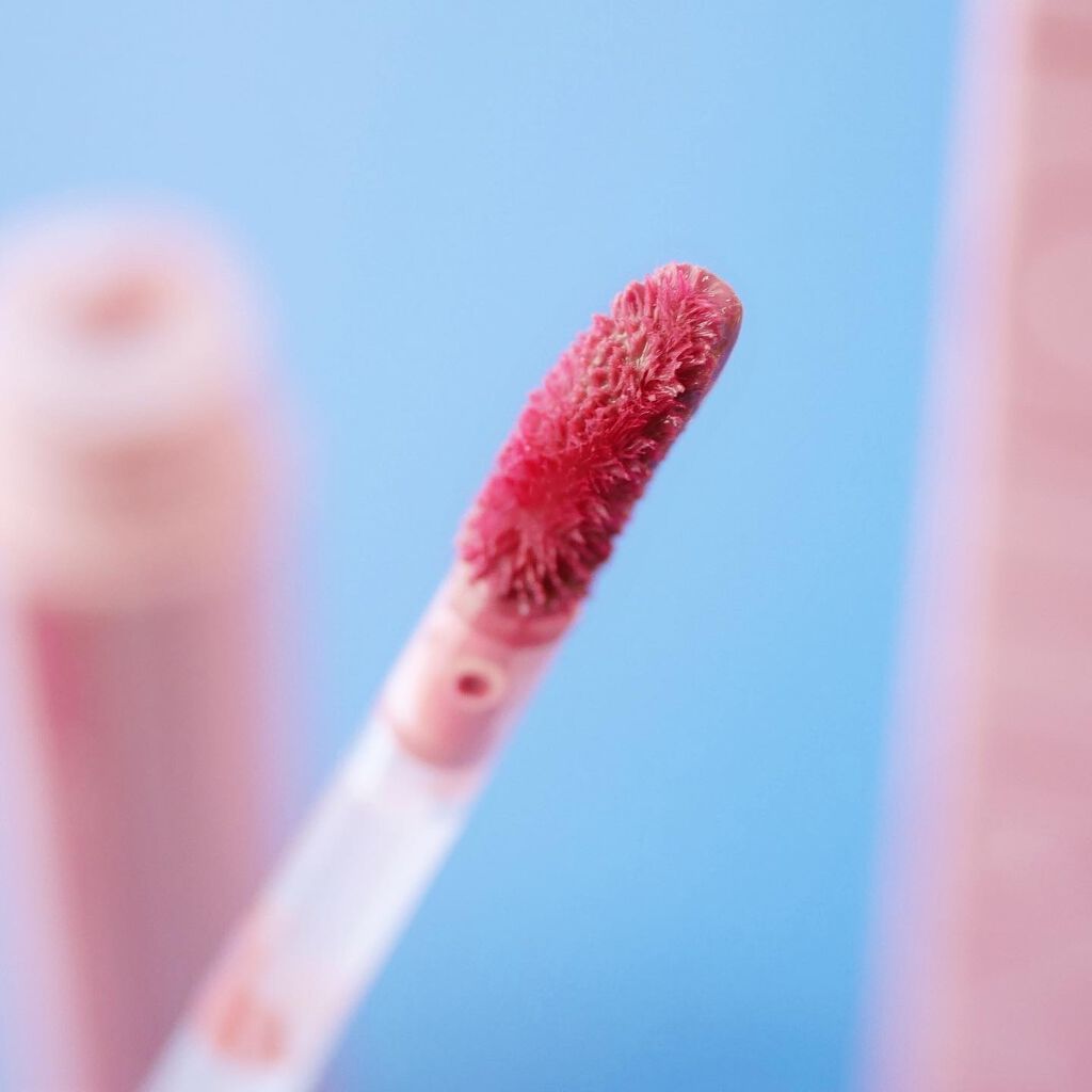 ジューシーラスティングティント/rom&nd/リップティントを使ったクチコミ(3枚目)