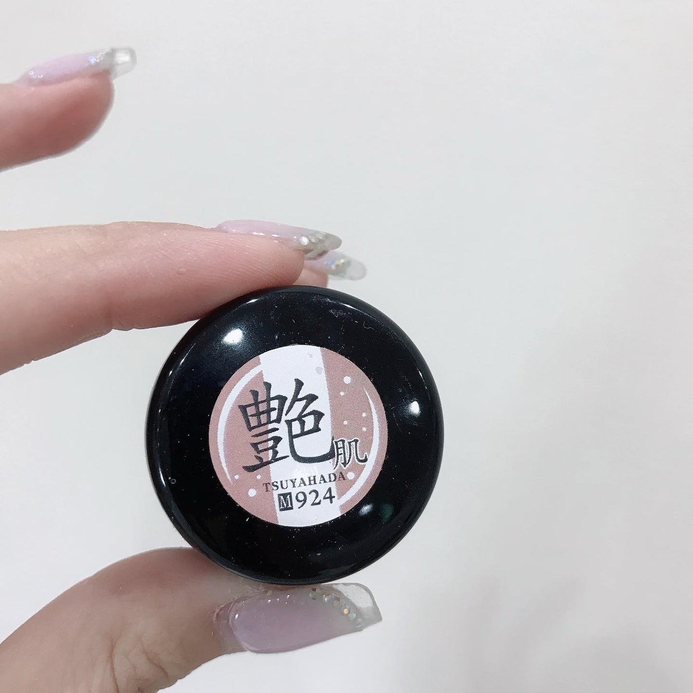 なかやまちえこ on LIPS 「colorful💫⠀⠀@ayaxxamiaya#nail#na..」(3枚目)