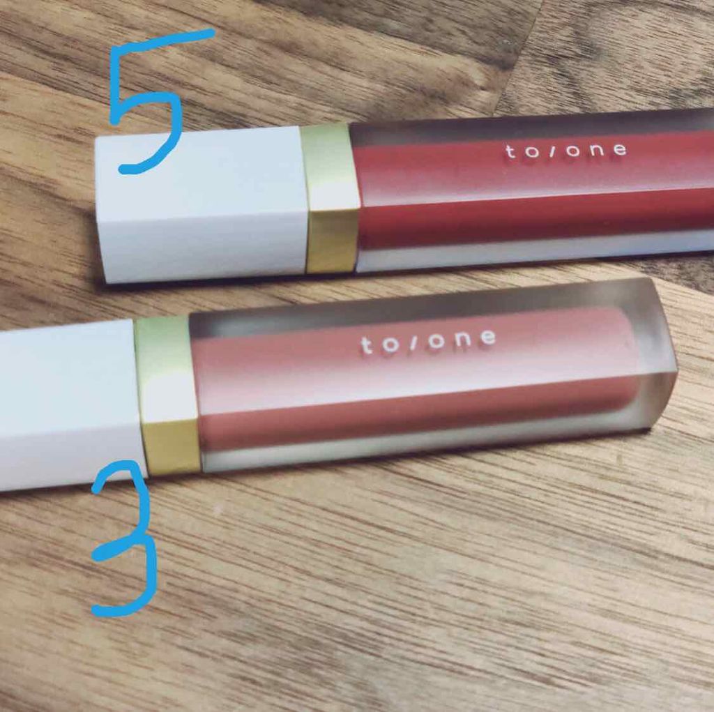 トーン ペタル エッセンス カラー バター/to/one/リップグロスを使ったクチコミ(4枚目)