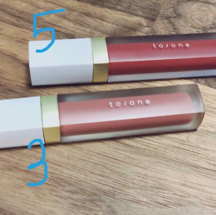 トーン ペタル エッセンス カラー バター/to/one/リップグロスを使ったクチコミ(4枚目)