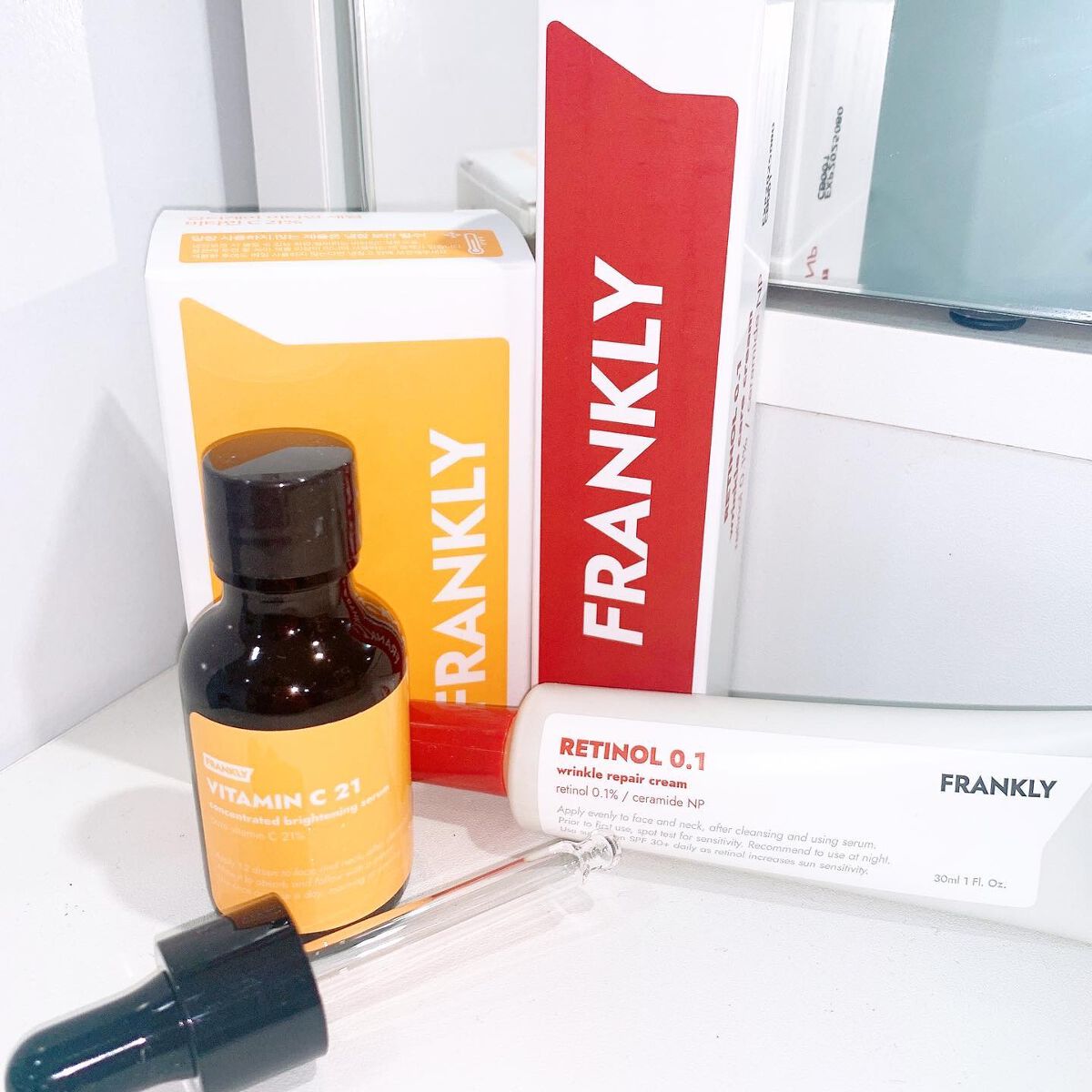 💆🏻‍♀️💛🍦

🇰🇷FRANKLY フランクリー🇰🇷

☑︎ビタミンC21セラム🍋
イギリス産の純粋なビタミンC21%💛
中から出てくるツヤ✨
しっかり熟睡したあとのもっちりしたキメ細かいお肌🧖🏻‍♀️
くすんだお