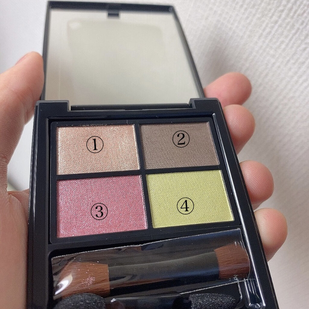 ミネラルクラッシィシャドー/エトヴォス/アイシャドウパレットを使ったクチコミ（3枚目）