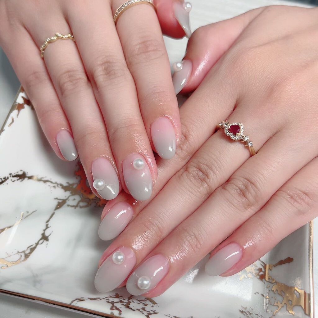 あさひ【フォロバします】 on LIPS 「新しいネイル#グラデーションネイル#ジェルネイル#大人ネイル#..」(8枚目)