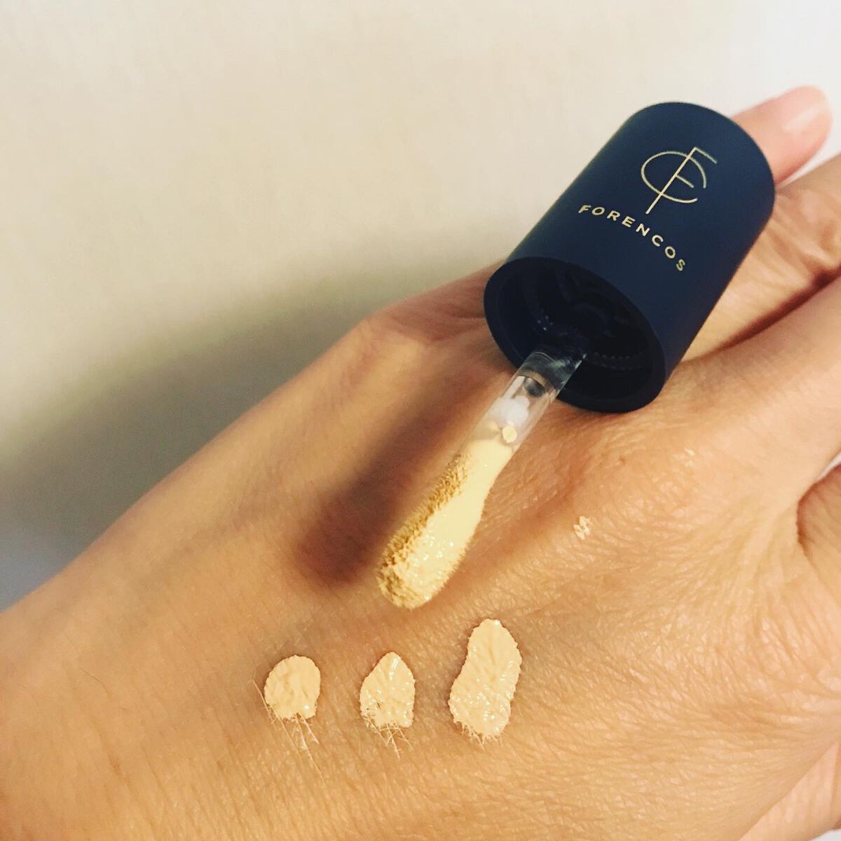 タトゥーウォータープルーフスカーコンシーラー/フォレンコス/リキッドコンシーラーを使ったクチコミ(4枚目)