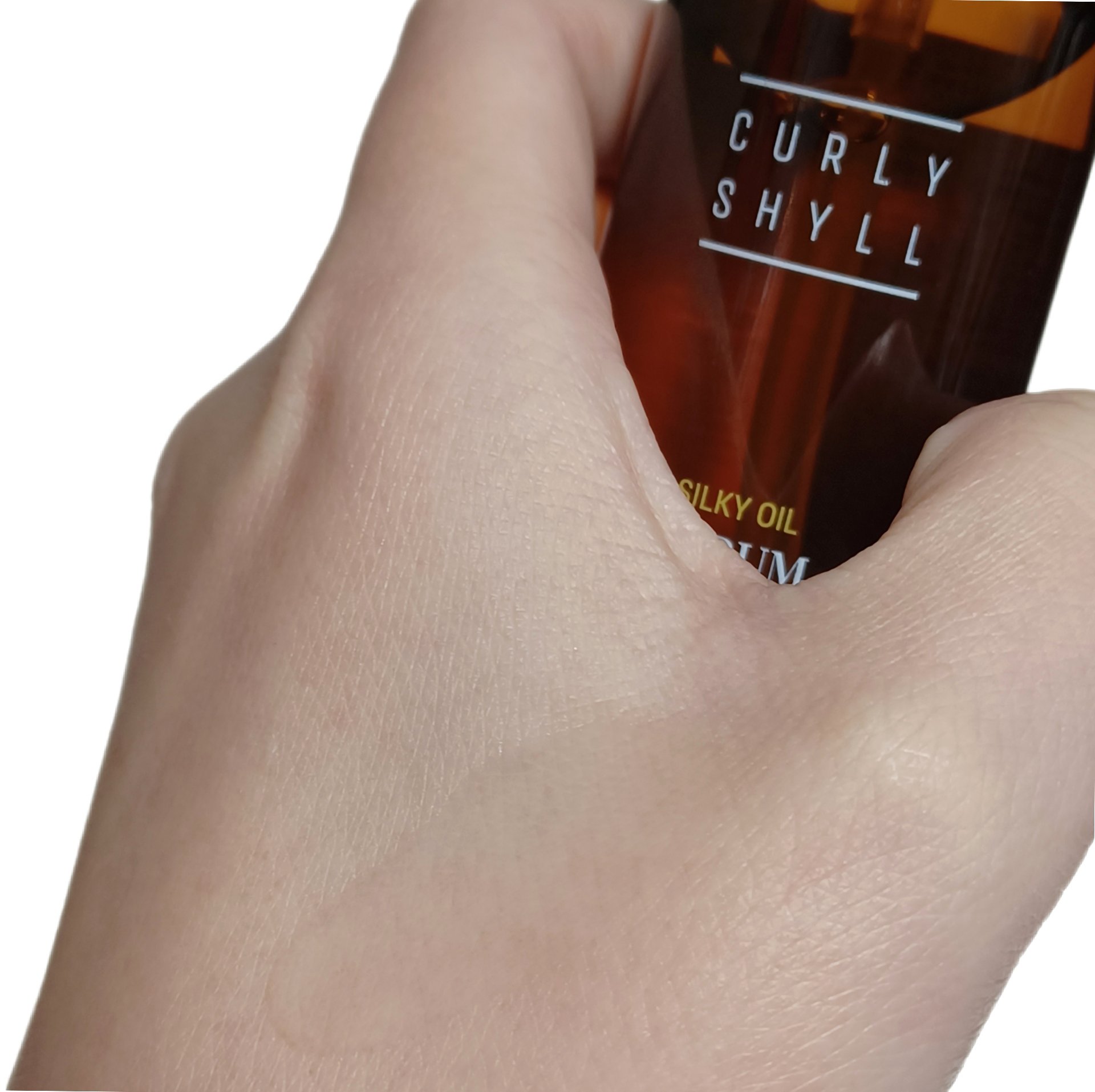 SILKY OIL SERUM/CULRY SHYLL/ヘアオイルを使ったクチコミ（3枚目）