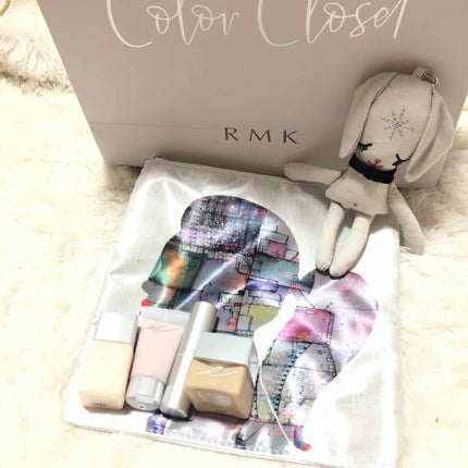 RMK プレメイクアップ ミニコレクションキット 2019 Bのクチコミ「RMKのクリスマスコフレ購入🥰
通常のやつは半年から1年もつもので、クリスマスコフレのはそれ.....」(1枚目)