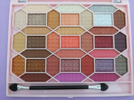 33色プロアイシャドウパレット/Dolly Angel/アイシャドウパレットを使ったクチコミ(2枚目)