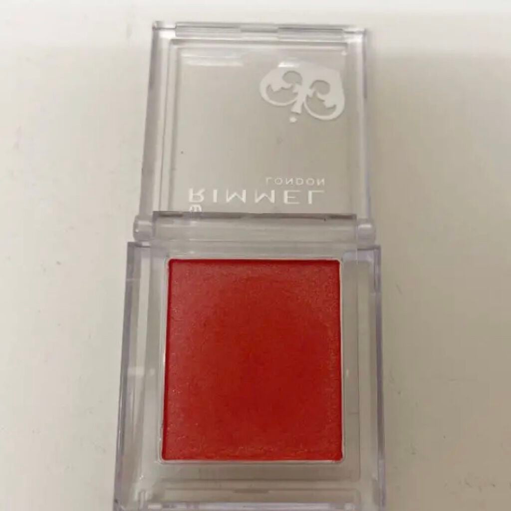 プリズム パウダーアイカラー/リンメル ロンドン/単色アイシャドウを使ったクチコミ(1枚目)