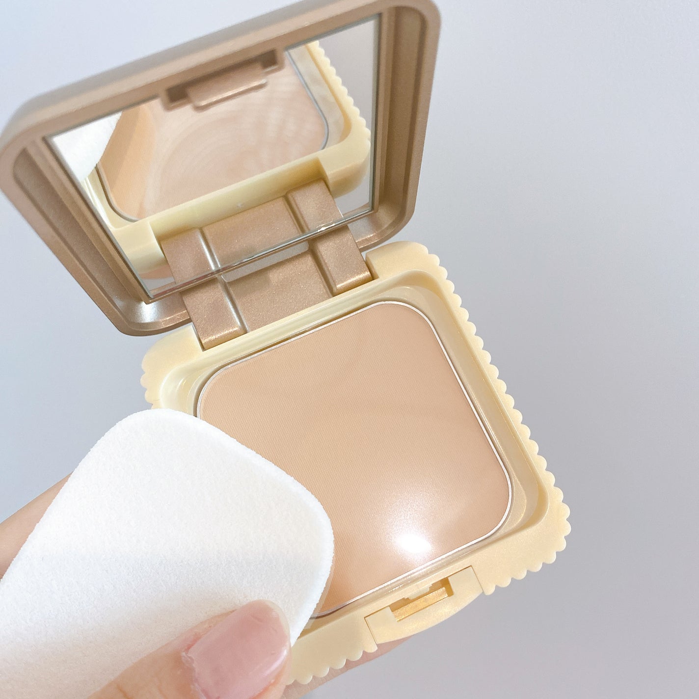 マシュマロフィニッシュファンデーション/キャンメイク/パウダーファンデーションを使ったクチコミ(2枚目)