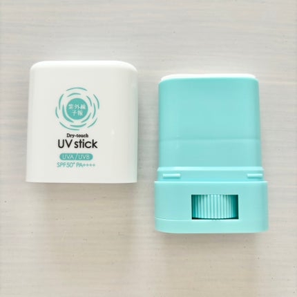 紫外線予報 さらさらUVスティックF/紫外線予報/日焼け止めスティックを使ったクチコミ(4枚目)