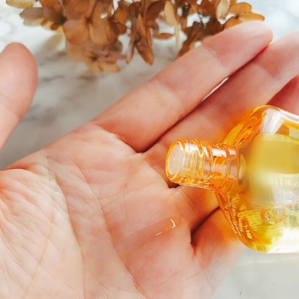 頭皮ケアにおすすめのオイル7選|乾燥予防&頭皮クレンジングに効果的なマッサージ方法も解説のサムネイル