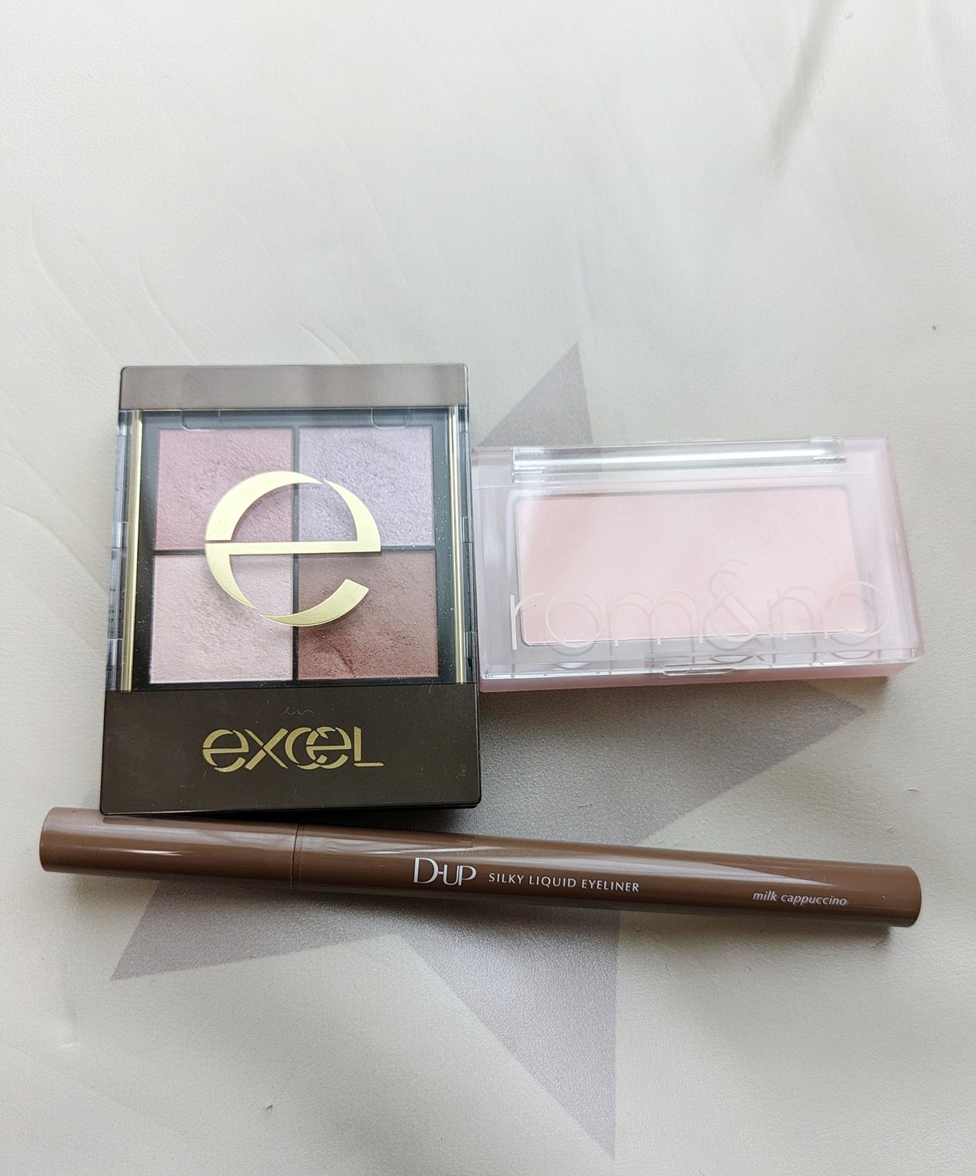 リアルクローズシャドウ/excel/アイシャドウパレットを使ったクチコミ(1枚目)