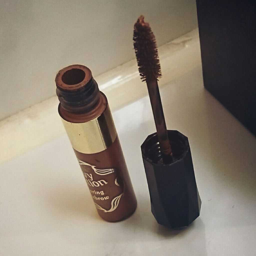 カラーリングアイブロウ/ヘビーローテーション/眉マスカラを使ったクチコミ(1枚目)