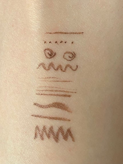 スキルレスライナー/LUMIURGLAS/リキッドアイライナーを使ったクチコミ(2枚目)