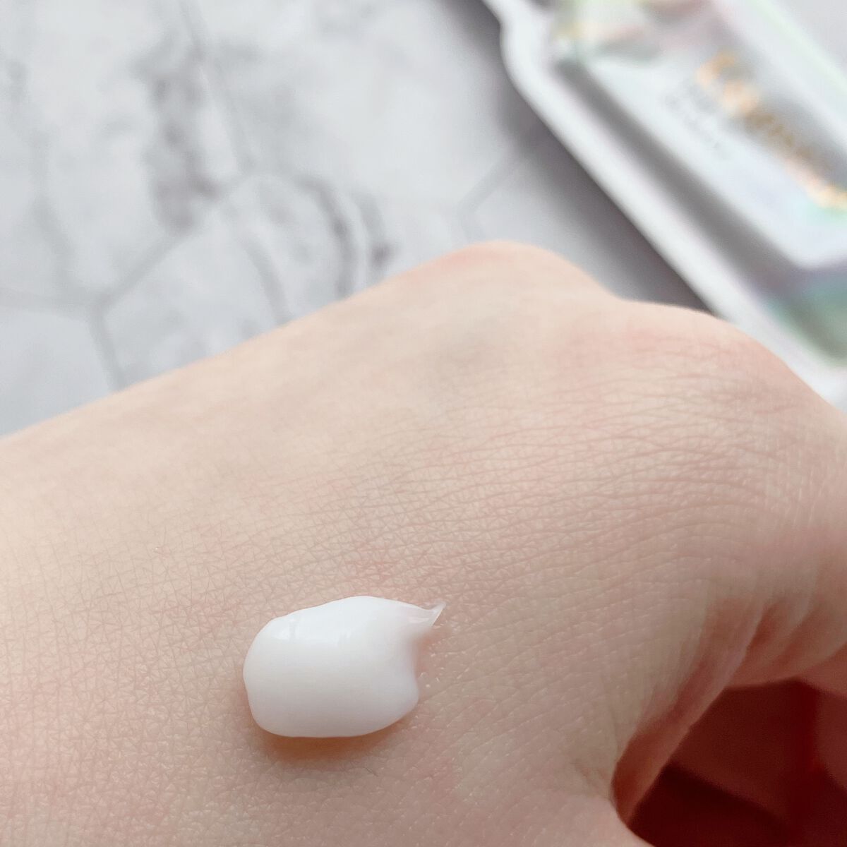 ザビューティ うるツヤチャージヘアパック/エッセンシャル/ヘアマスク・ヘアパックを使ったクチコミ(2枚目)