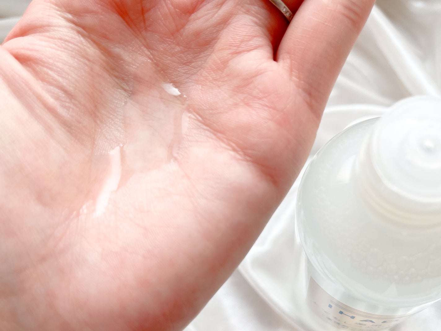 薬用ローション(とてもしっとり)/IHADA/化粧水を使ったクチコミ(2枚目)