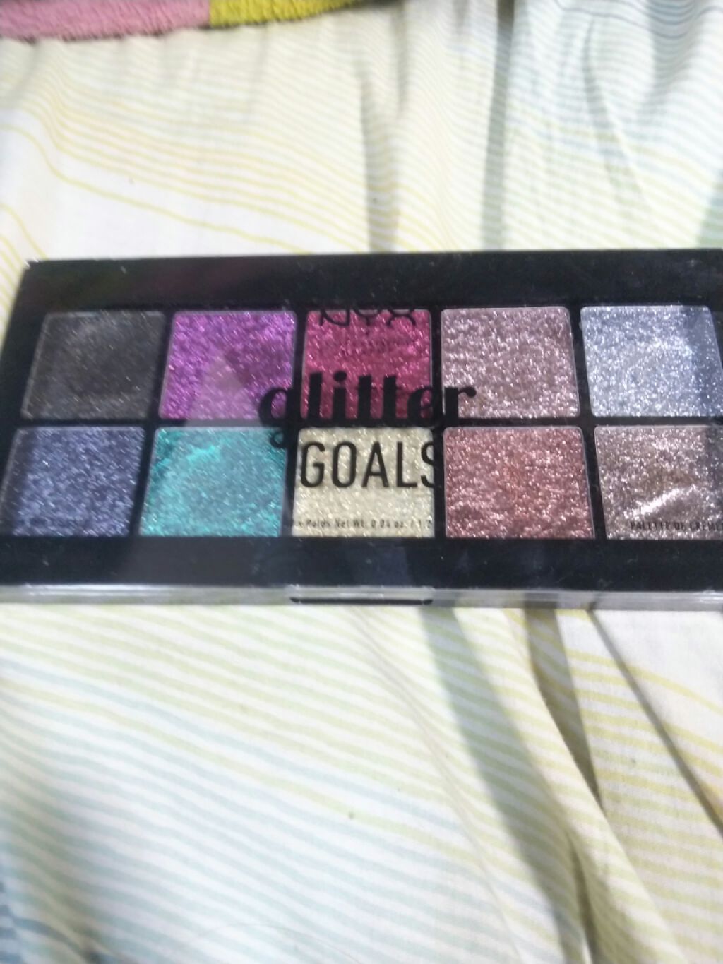 グリッタークリームパレット/NYX Professional Makeup/ジェル・クリームアイシャドウを使ったクチコミ（2枚目）