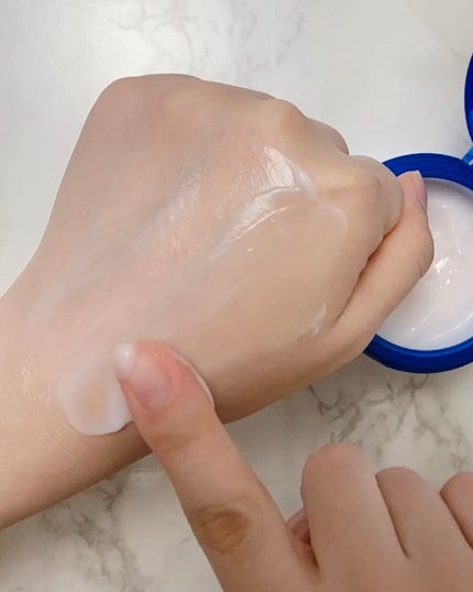 スペシャルジェルクリームA (ホワイト)(医薬部外品)/アクアレーベル/オールインワン化粧品を使ったクチコミ(4枚目)