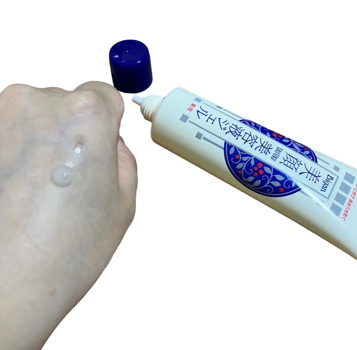 明色美顔 薬用美白美容液ジェル/美顔/フェイスクリームを使ったクチコミ(2枚目)