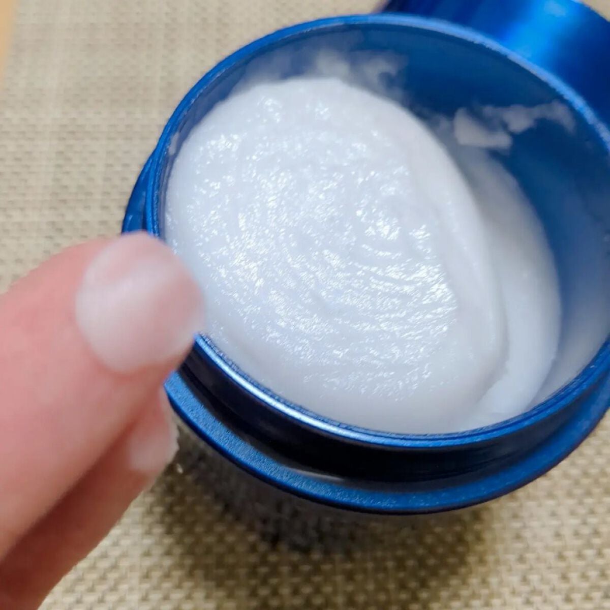 ニベア ロイヤルブルーボディクリーム うるおい密封ケア/ニベア/ボディクリームを使ったクチコミ(1枚目)